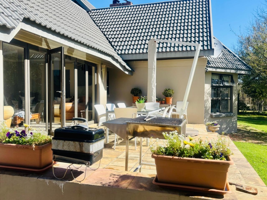 4 Bedroom Property for Sale in Riviera Glen Security Estate Free State
